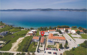 Gorgeous Apartment In Zadar With Kitchen